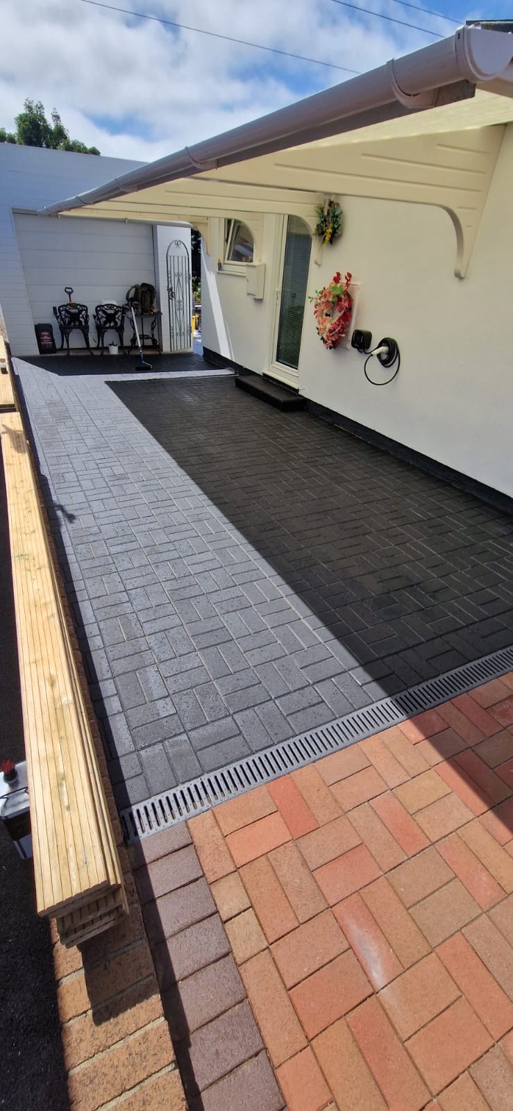Block paving driveway completed by Zella Construction